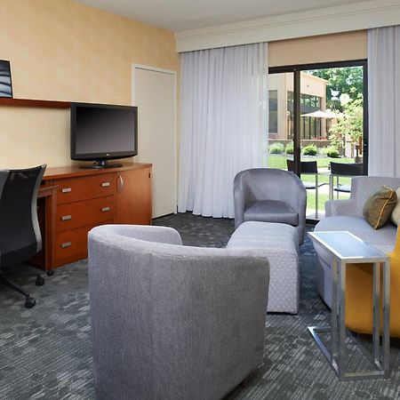 คอร์ตยาร์ด บาย แมริออท โคลัมบัส ดับลิน Hotel ภายนอก รูปภาพ